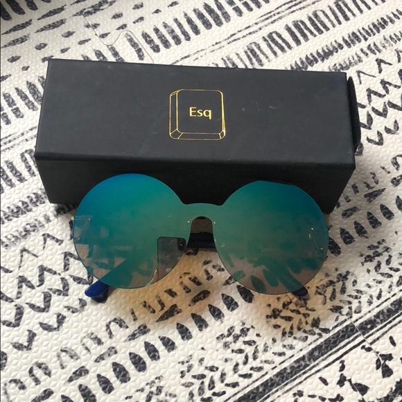 Dolls Kill Accessories - Esqape Sunglasses